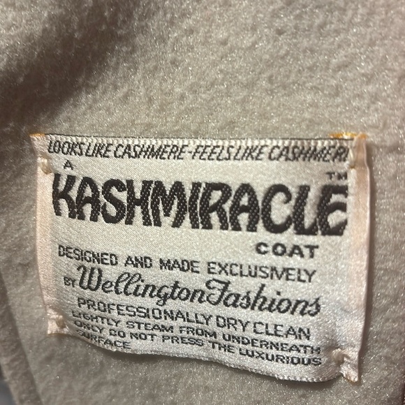 Wellington Fashions Kashmiracle vintage long cashmere like button 70s co… - Picture 8 of 14